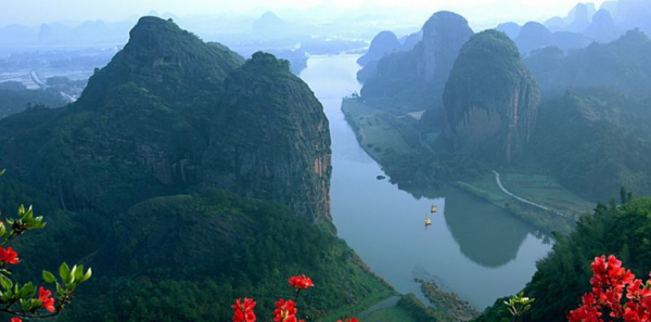 龙虎山在哪里,广西龙虎山风景区在哪里图3