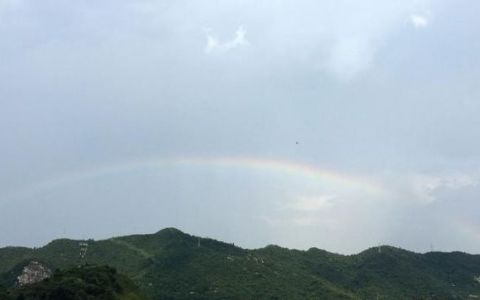 东边日出西边雨下一句,东边日出西边雨后面的一句是什么